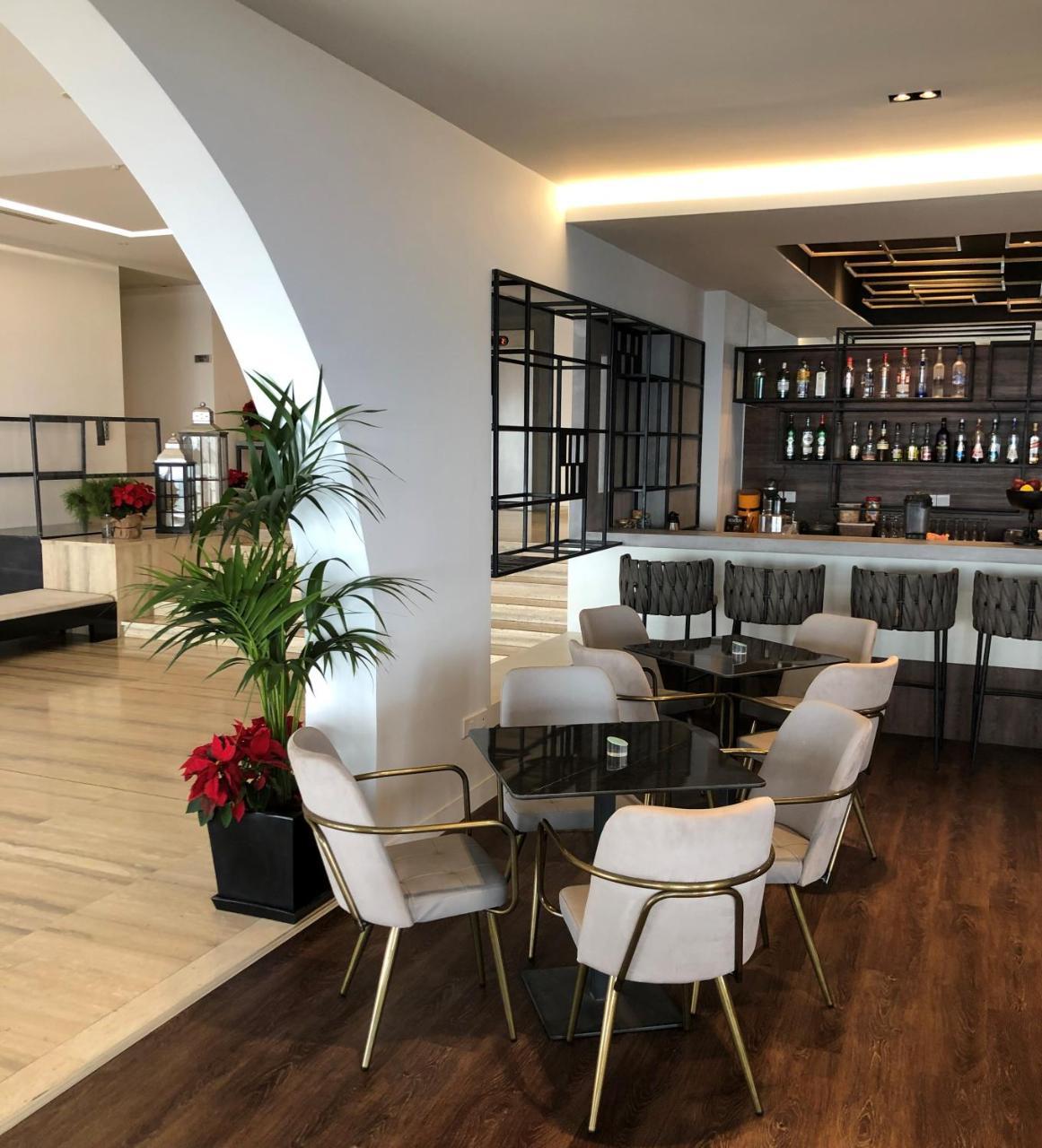 多诗亚高地酒店 Dhrousha 外观 照片